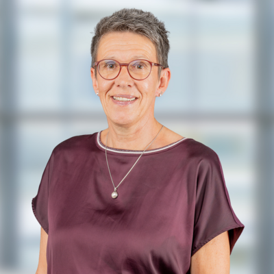 Portrait Monika Baumann Das Bild zeigt ein Portrait von Monika Baumann